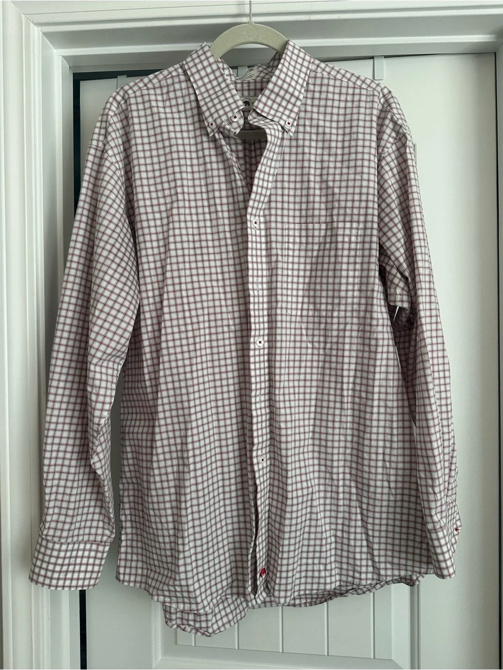 Men’s Large Onward Reserve Classic Fit White, Red, and Gray Button Down Shirt